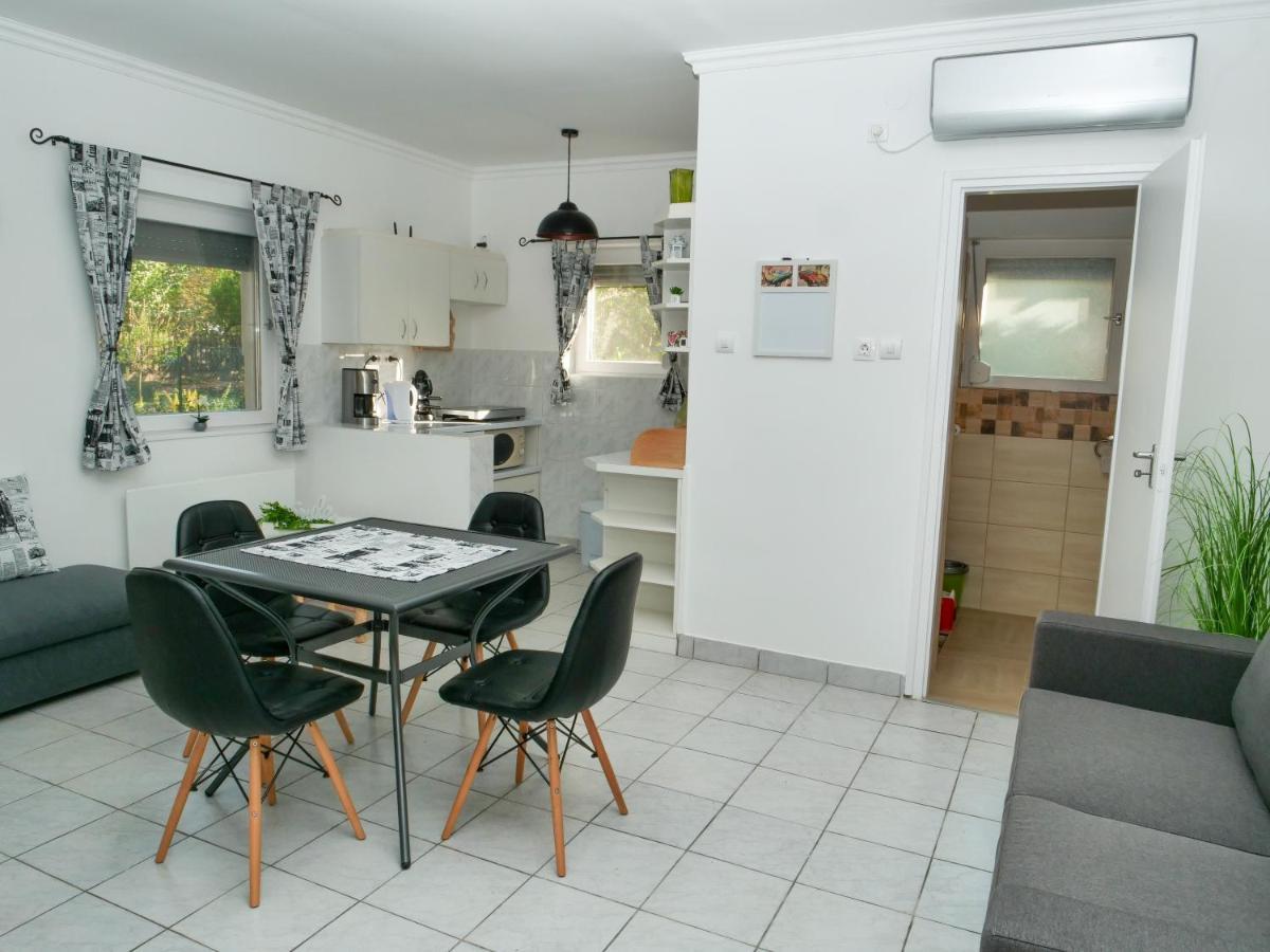 Cseresznyes Apartman Berekfürdő Zewnętrze zdjęcie