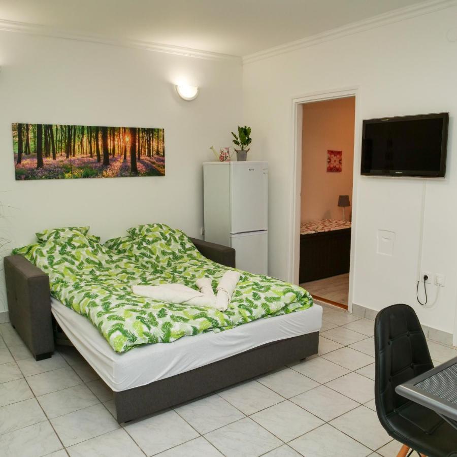 Cseresznyes Apartman Berekfürdő Zewnętrze zdjęcie